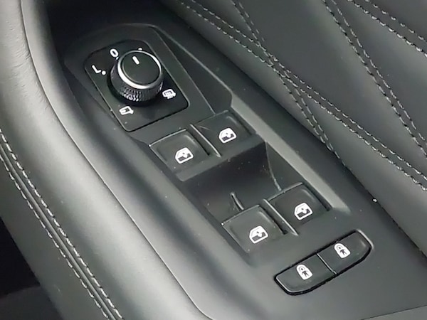 Used Volkswagen Touareg 2023 for sale - 75442696: Photo 18
