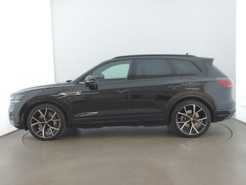 Used Volkswagen Touareg 2023 for sale - 75442696: Photo