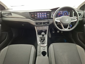Used Volkswagen Polo 2022 for sale - 76150373: Photo 2