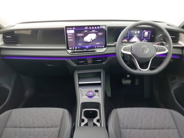 Used Volkswagen Touran 2025 for sale - 75289859: Photo 2