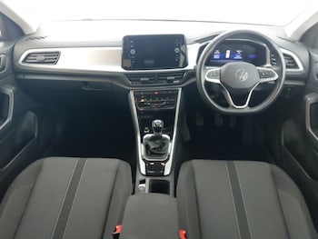 Used Volkswagen T-Roc 2023 for sale - 78683937: Photo