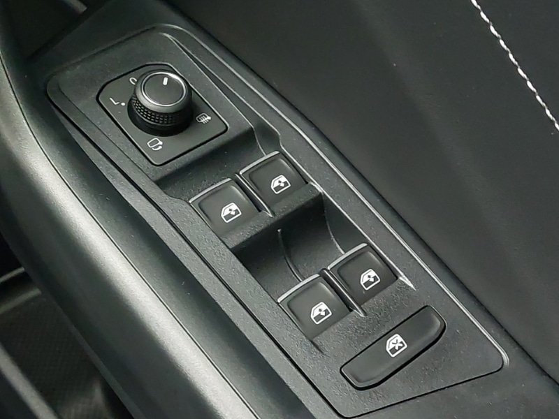 Used Volkswagen T-Roc 2025 for sale - 77228690: Photo 18