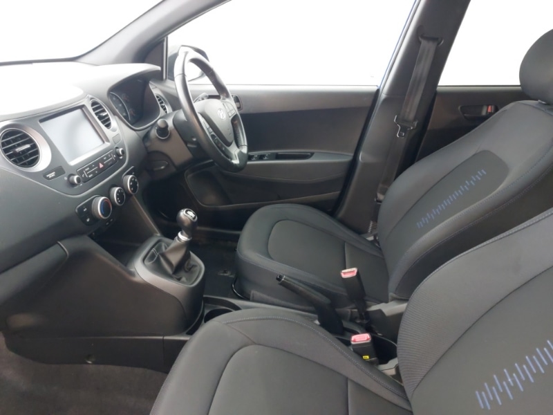 Used Hyundai i10 2018 for sale - 76325384: Photo 5