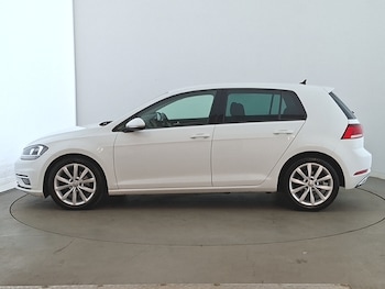 Used Volkswagen Golf 2017 for sale - 79144277: Photo