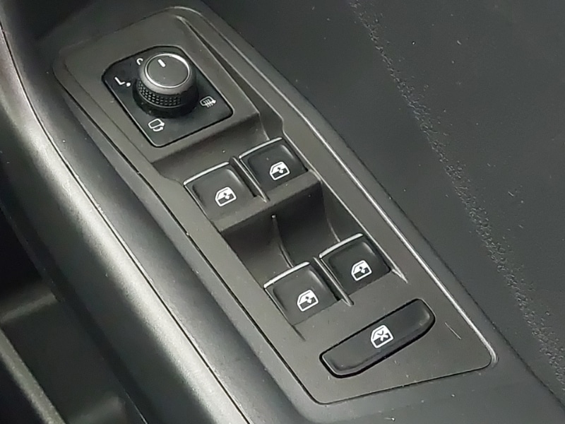 Used Volkswagen T-Roc 2019 for sale - 76521390: Photo 19