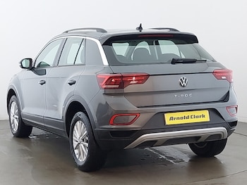 Used Volkswagen T-Roc 2023 for sale - 76455853: Photo