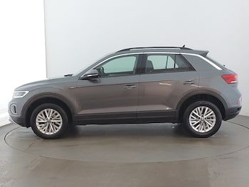 Used Volkswagen T-Roc 2023 for sale - 76455853: Photo