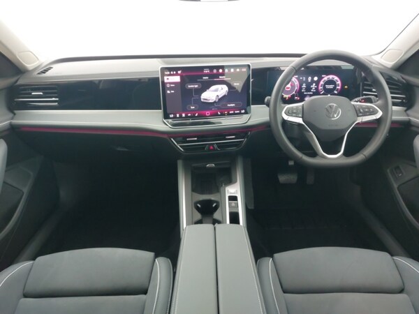 Used Volkswagen Passat 2025 for sale - 75668737: Photo 2