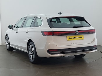 Used Volkswagen Passat 2025 for sale - 75668737: Photo