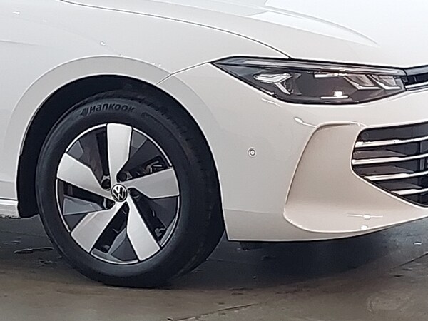 Used Volkswagen Passat 2025 for sale - 75668737: Photo 9