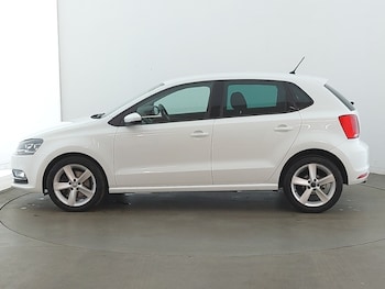 Used Volkswagen Polo 2015 for sale - 75514273: Photo