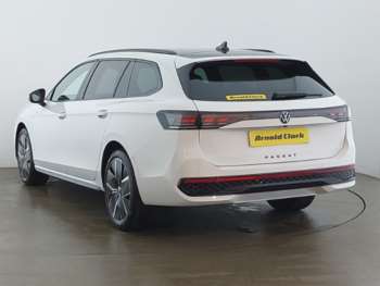 Used Volkswagen Passat 2024 for sale - 74940273: Photo