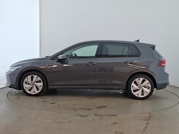 Used Volkswagen Golf 2025 for sale - 78837646: Photo