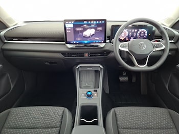Used Volkswagen T-Roc 2026 for sale - 79273990: Photo