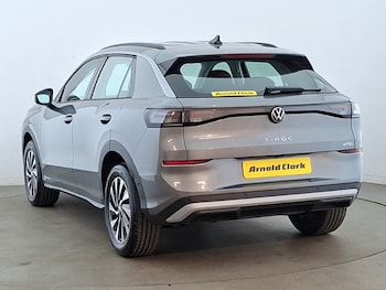 Used Volkswagen T-Roc 2026 for sale - 79273990: Photo