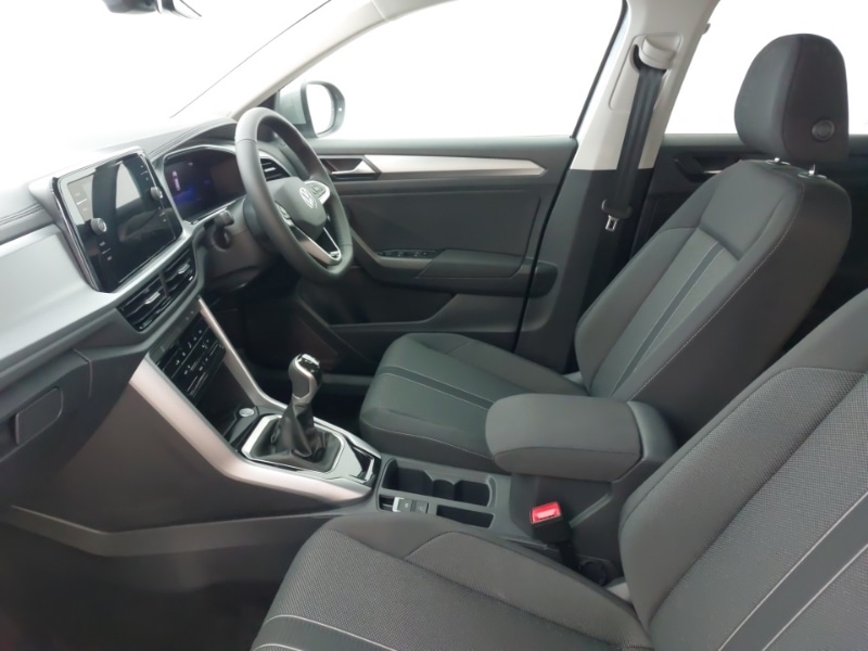 Used Volkswagen T-Roc 2025 for sale - 76897627: Photo 5