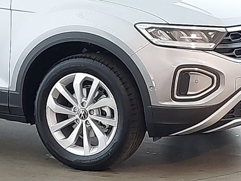 Used Volkswagen T-Roc 2025 for sale - 76897627: Photo 9