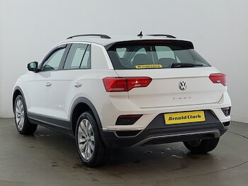 Used Volkswagen T-Roc 2018 for sale - 77596232: Photo