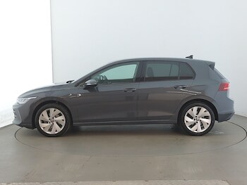Used Volkswagen Golf 2024 for sale - 77751727: Photo