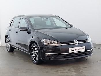 Used Volkswagen Golf 2019 for sale - 76893648: Photo