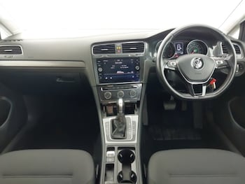 Used Volkswagen Golf 2019 for sale - 76893648: Photo