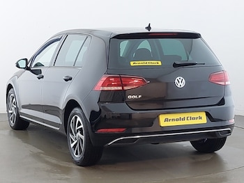 Used Volkswagen Golf 2019 for sale - 76893648: Photo