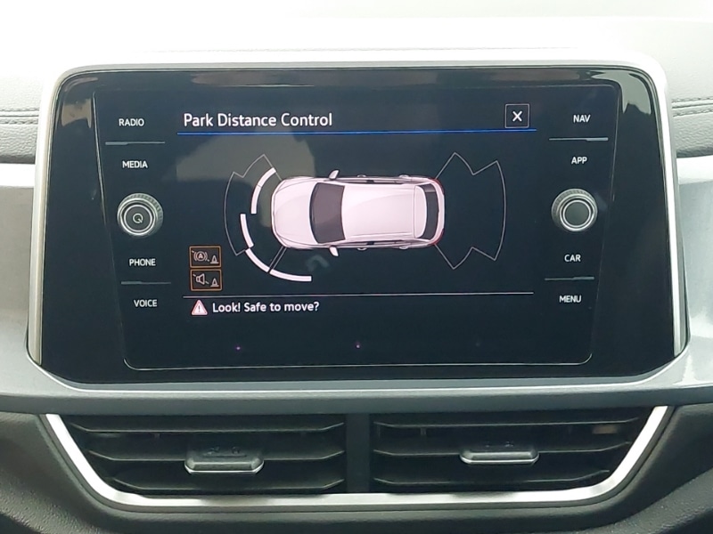 Used Volkswagen T-Roc 2022 for sale - 76651757: Photo 11