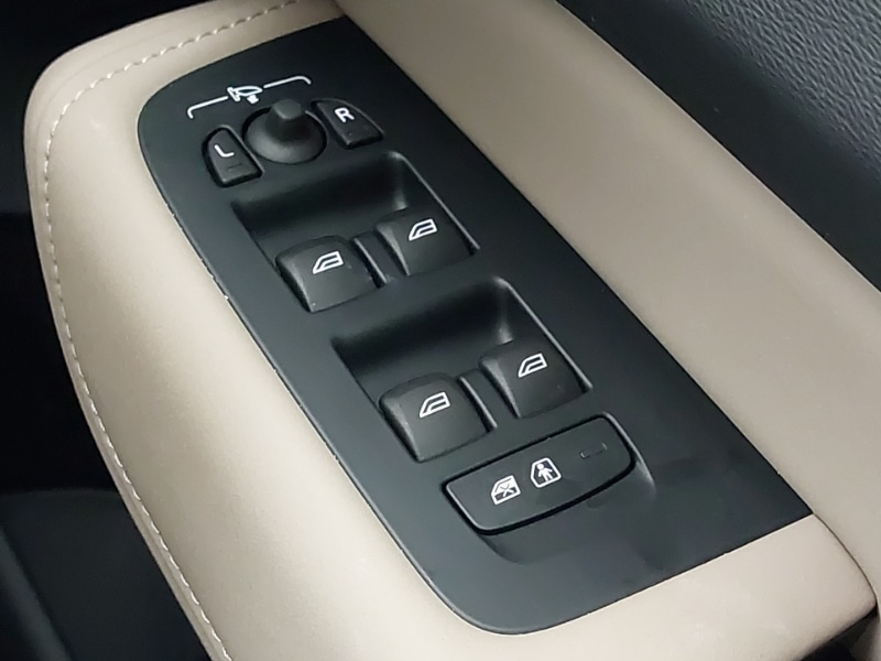 Used Volvo XC60 2025 for sale - 76537269: Photo 19