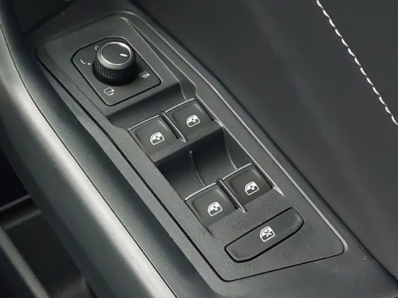 Used Volkswagen T-Roc 2025 for sale - 77223644: Photo 18