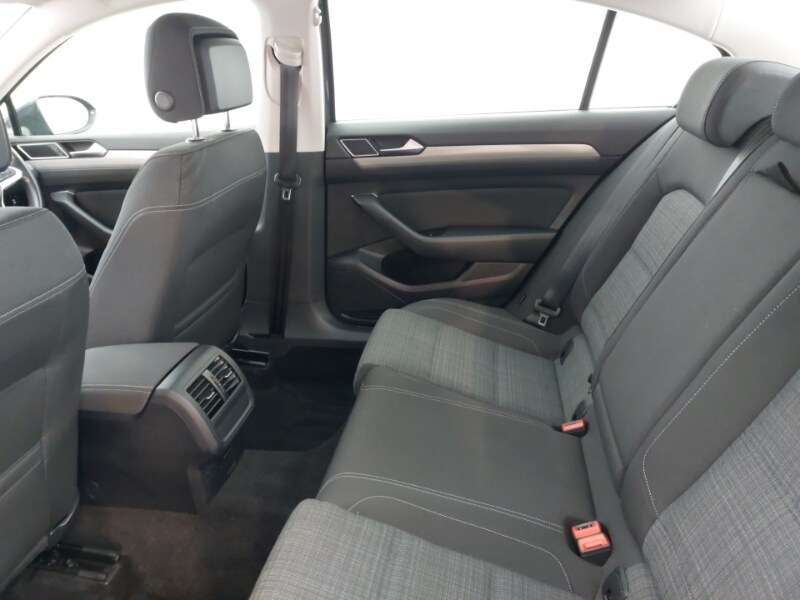 Used Volkswagen Passat 2021 for sale - 77630199: Photo 6