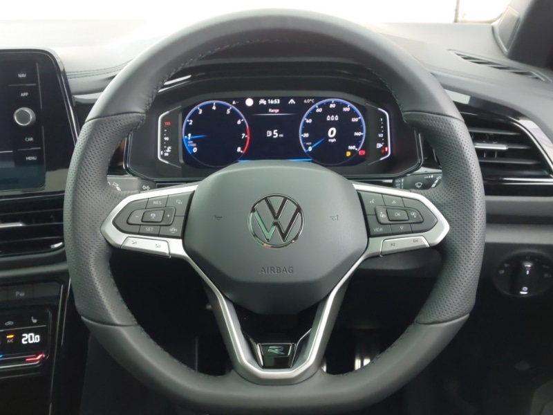 Used Volkswagen T-Roc 2025 for sale - 77213999: Photo 13