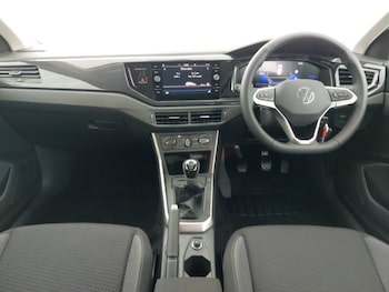 Used Volkswagen Polo 2024 for sale - 76054437: Photo 2
