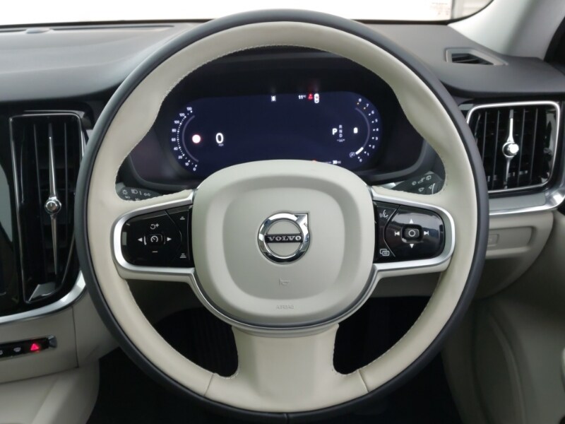 Used Volvo V60 2025 for sale - 77197642: Photo 13