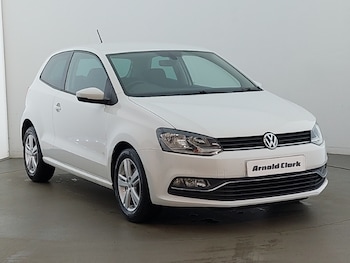 Used Volkswagen Polo 2016 for sale - 76571561: Photo