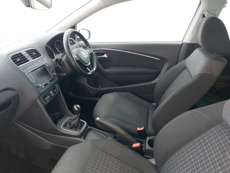 Used Volkswagen Polo 2016 for sale - 76571561: Photo 5