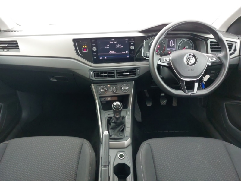 Used Volkswagen Polo 2018 for sale - 76613864: Photo 2