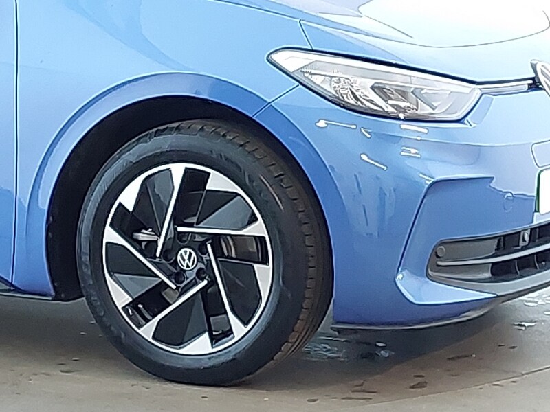 Used Volkswagen ID.3 2025 for sale - 77873883: Photo 9