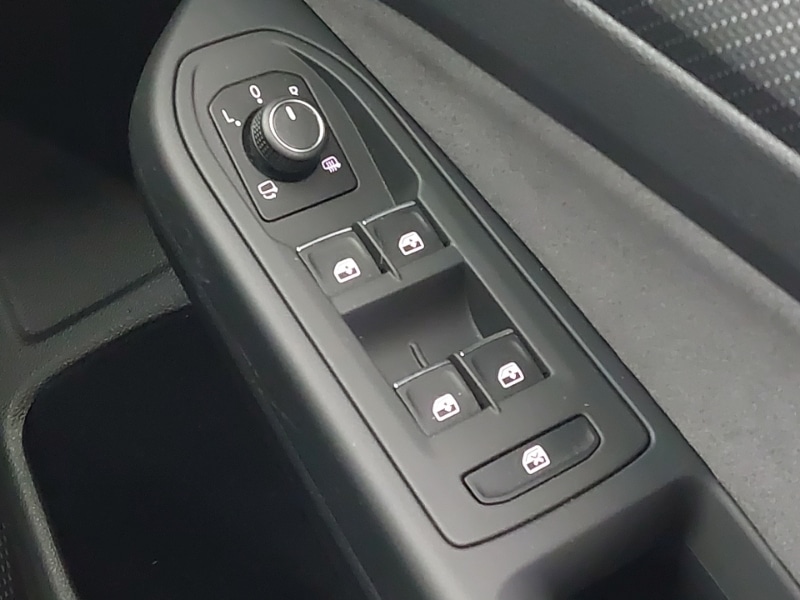 Used Volkswagen Golf 2023 for sale - 77999820: Photo 19