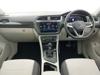 Used Volkswagen Tiguan 2022 for sale - 76213692: Photo 2
