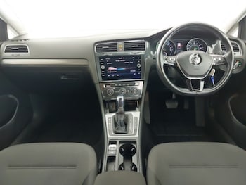 Used Volkswagen Golf 2019 for sale - 78499016: Photo