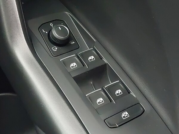 Used Volkswagen T-Cross 2024 for sale - 74933376: Photo 19