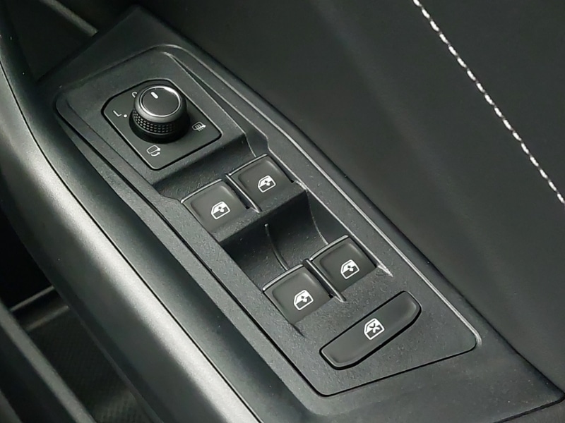 Used Volkswagen T-Roc 2025 for sale - 77223431: Photo 18