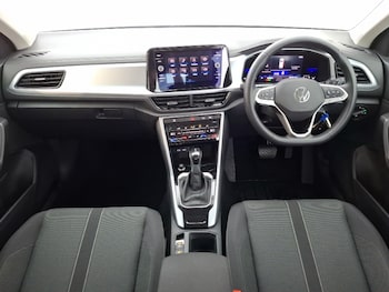 Used Volkswagen T-Roc 2022 for sale - 76144629: Photo
