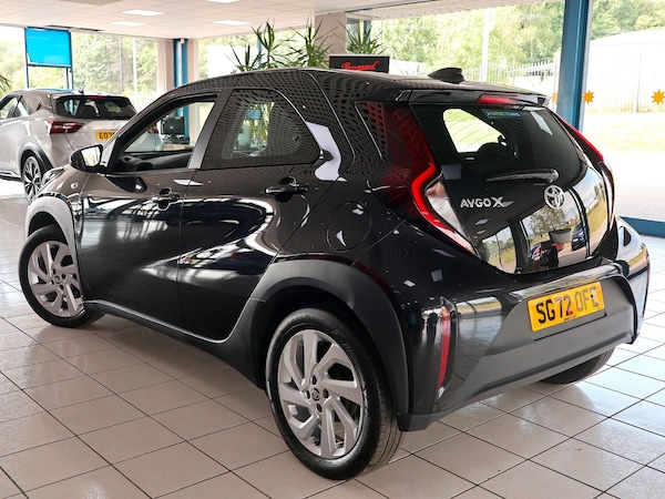 Used Toyota AYGO 2023 for sale - 74609448: Photo 2