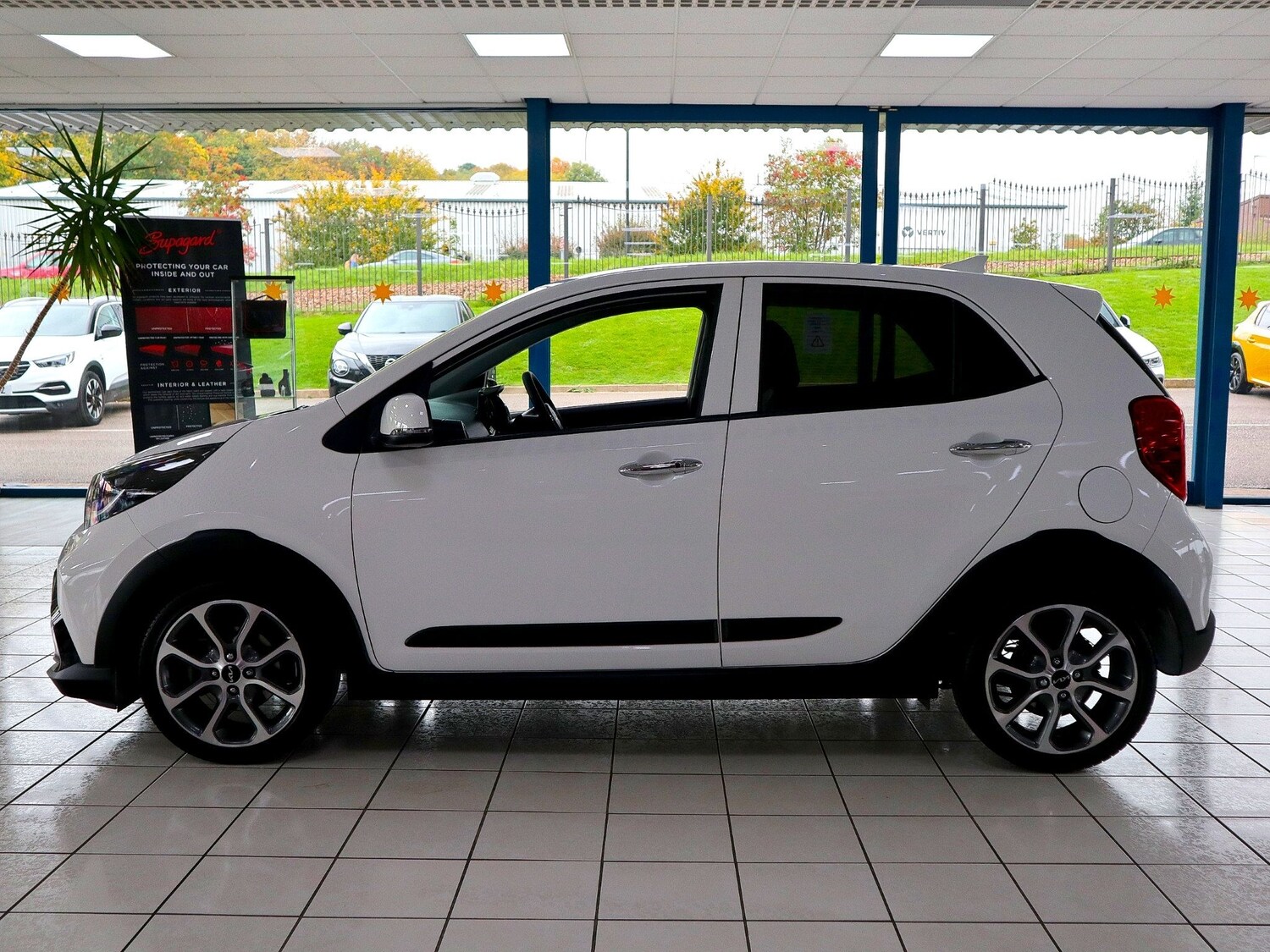 Used Kia Picanto 2024 for sale - 76165363: Photo 10