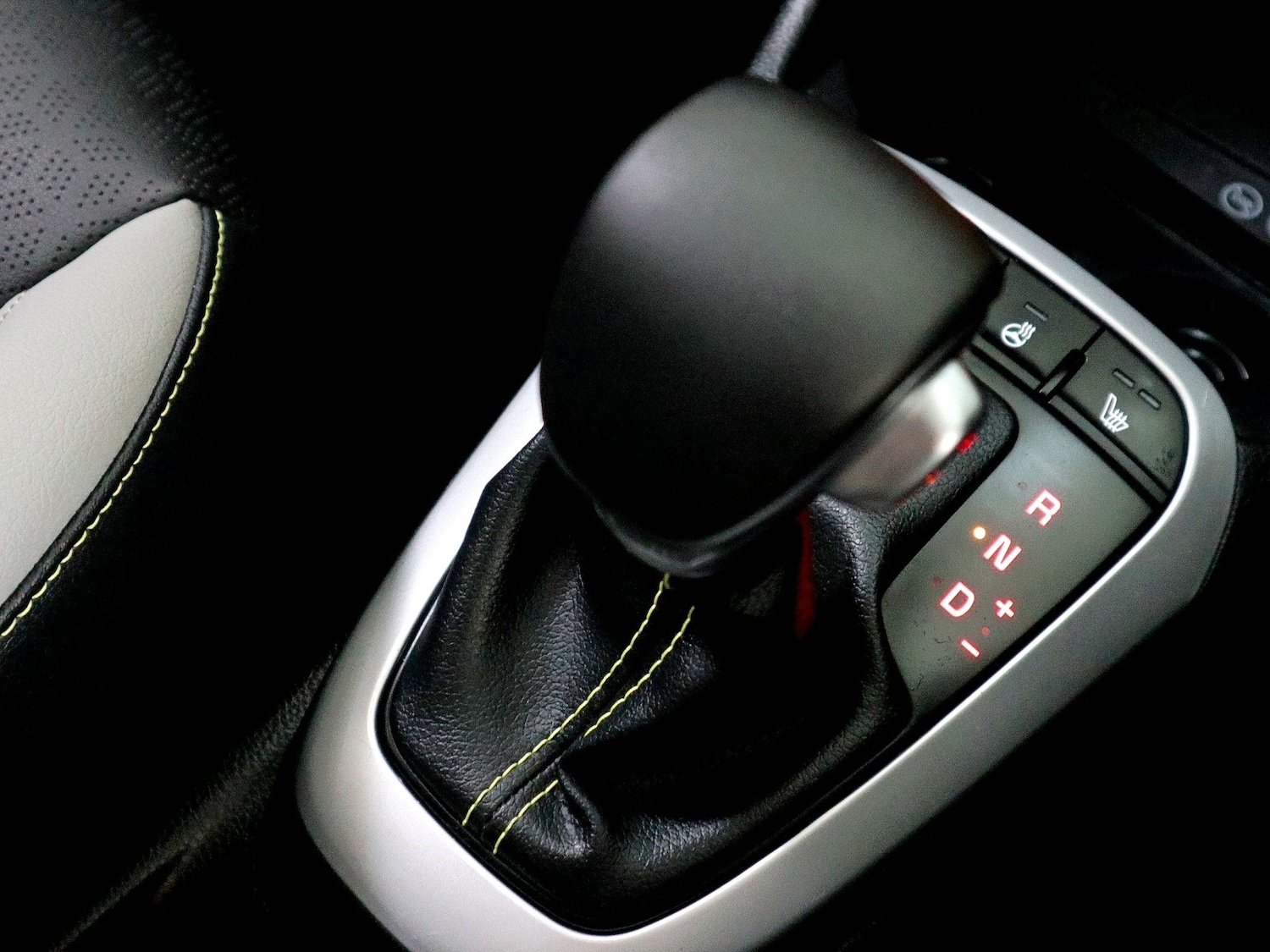 Used Kia Picanto 2024 for sale - 76165363: Photo 35