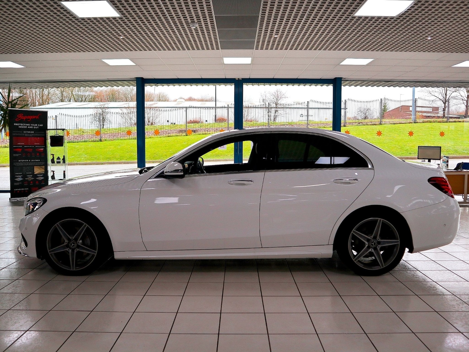 Used Mercedes-Benz C Class 2017 for sale - 76864216: Photo 10