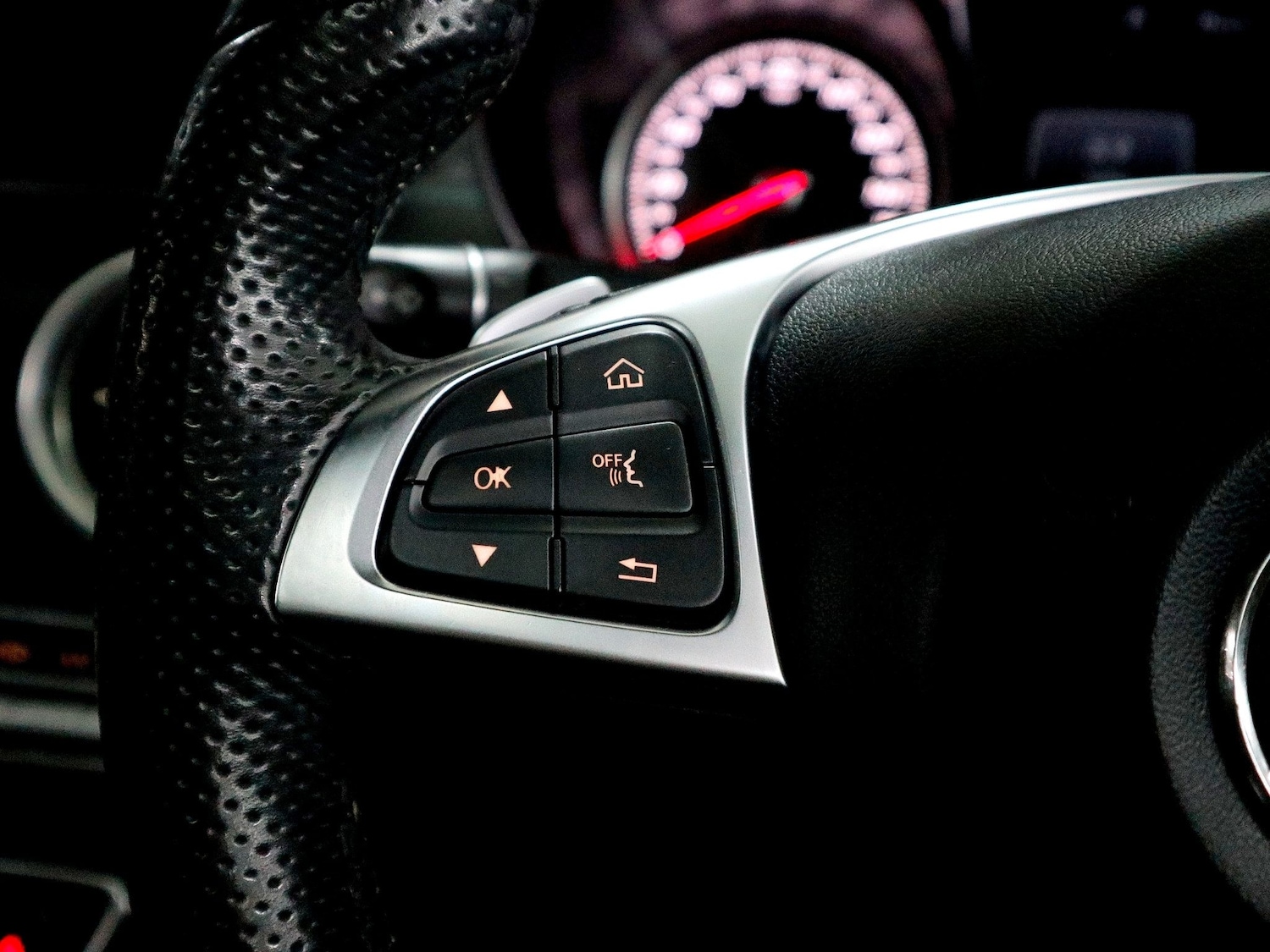 Used Mercedes-Benz C Class 2017 for sale - 76864216: Photo 37