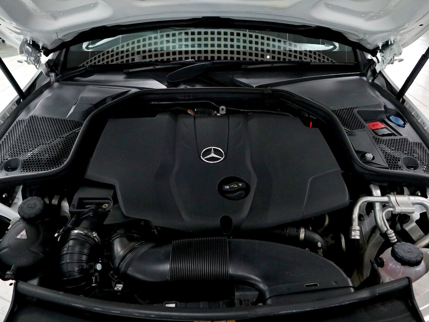 Used Mercedes-Benz C Class 2017 for sale - 76864216: Photo 42