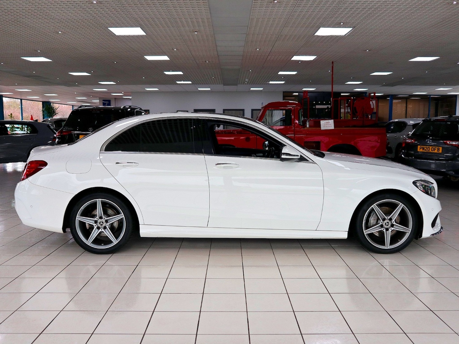 Used Mercedes-Benz C Class 2017 for sale - 76864216: Photo 6